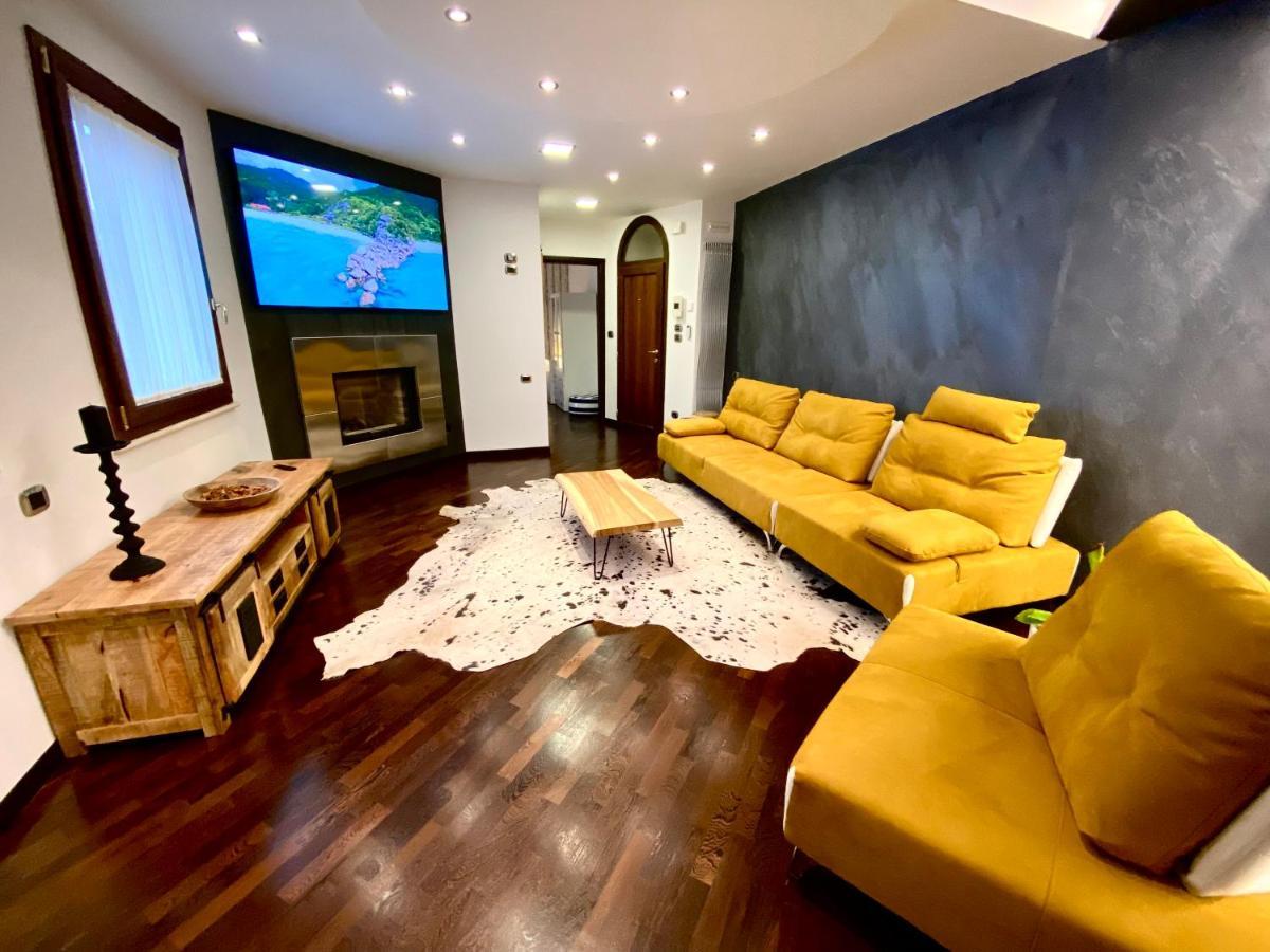 Wood Luxury House Apartment Pescara Exterior foto