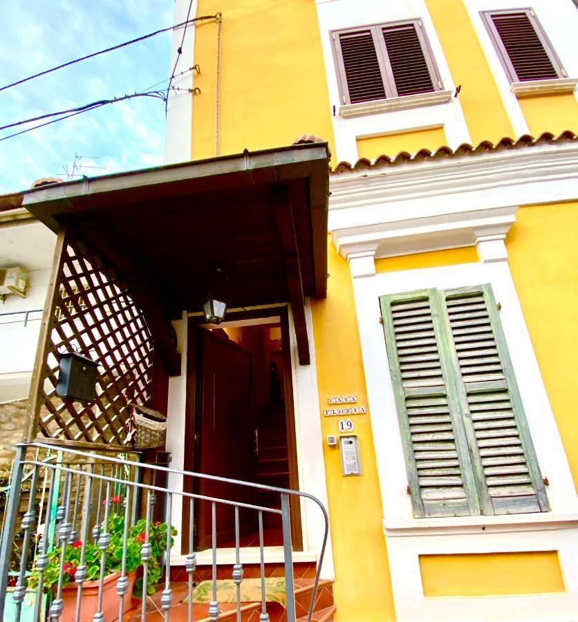 Wood Luxury House Apartment Pescara Exterior foto